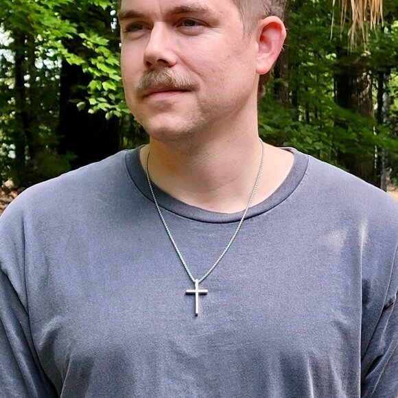 Titanium Steel Cross † on Surgical Stainless Steel Box Chain Necklace - Picture 1 of 7